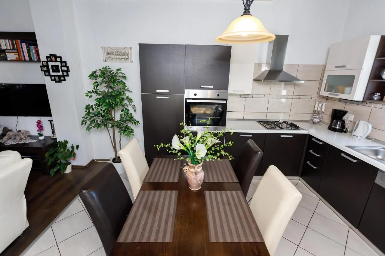Rustic Apartment Evelin Krk Town