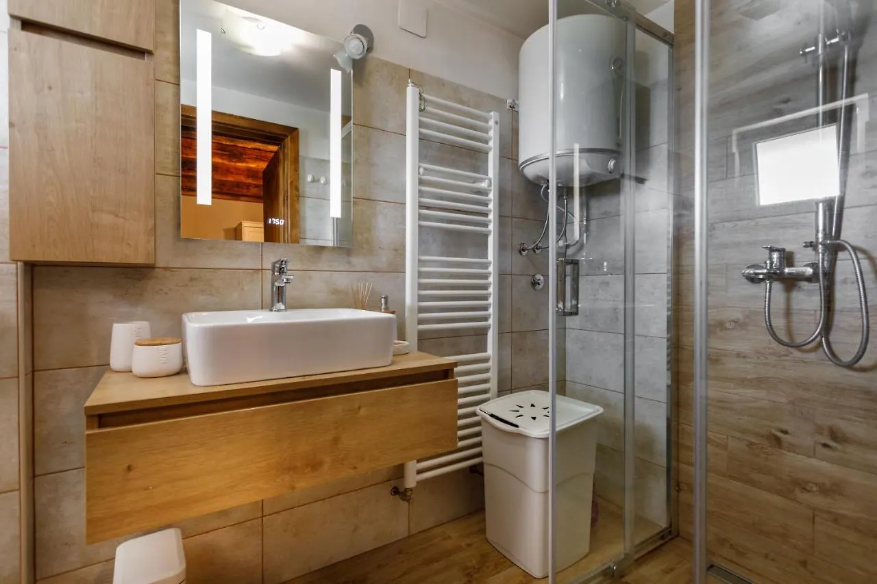 Rustic Apartment Evelin Krk Town